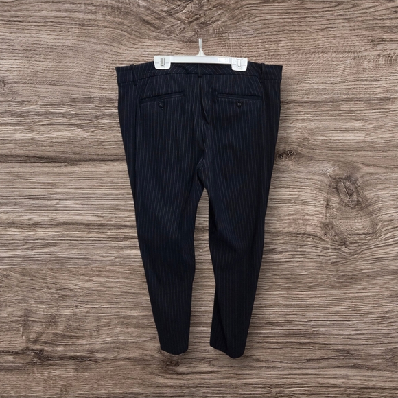 ⭐️Lord & Taylor Blue  Pants With White Pinstripe Kelly Ankle Size 14 - Picture 1 of 6